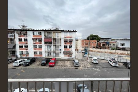 Vista da sala de apartamento para alugar com 2 quartos, 50m² em Marechal Hermes, Rio de Janeiro