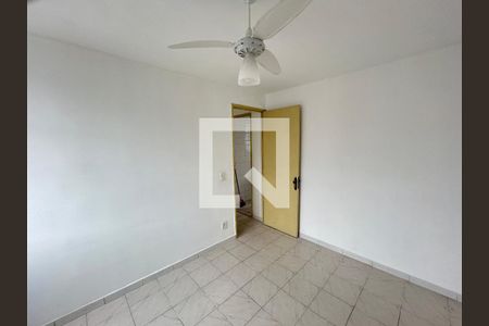 Quarto 1 de apartamento para alugar com 2 quartos, 50m² em Marechal Hermes, Rio de Janeiro