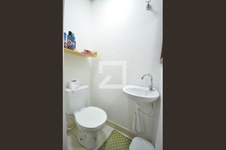 Lavabo de casa à venda com 3 quartos, 150m² em Vila Gustavo, São Paulo