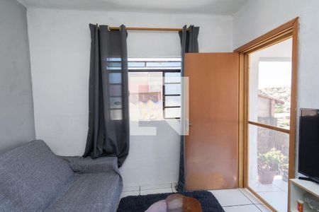 Sala de casa à venda com 3 quartos, 88m² em Pindorama, Belo Horizonte