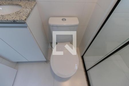 Detalhe do banheiro de apartamento para alugar com 1 quarto, 29m² em Parada Inglesa, São Paulo