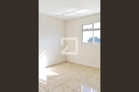 Quarto de apartamento para alugar com 1 quarto, 60m² em Novo Mundo, Curitiba