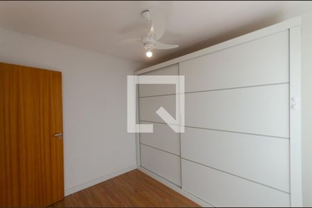 Quarto 1 de apartamento para alugar com 2 quartos, 60m² em Petrópolis, Porto Alegre