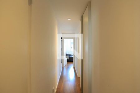 Corredor  de apartamento para alugar com 3 quartos, 165m² em Cruzeiro, Belo Horizonte