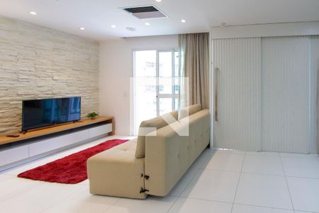 Sala de apartamento para alugar com 1 quarto, 52m² em Barra da Tijuca, Rio de Janeiro