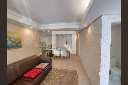 Sala de casa de condomínio para alugar com 4 quartos, 120m² em Cabral, Contagem