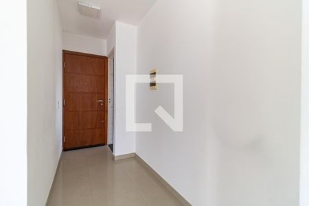 Entrada  de apartamento à venda com 3 quartos, 62m² em Jardim Botucatu, São Paulo