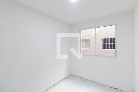 Quarto 2 de apartamento para alugar com 2 quartos, 43m² em Guaratiba, Rio de Janeiro