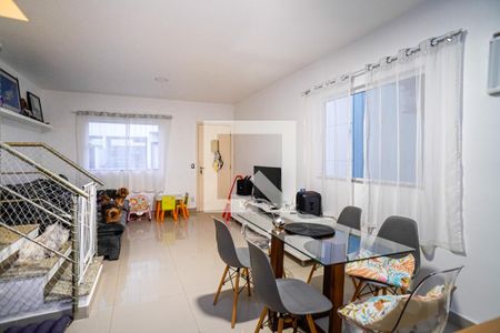 Sala de casa de condomínio para alugar com 3 quartos, 115m² em Engenho do Mato, Niterói