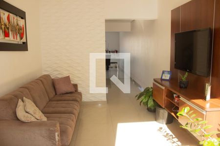 Sala de casa à venda com 3 quartos, 150m² em Arvoredo Ii, Contagem