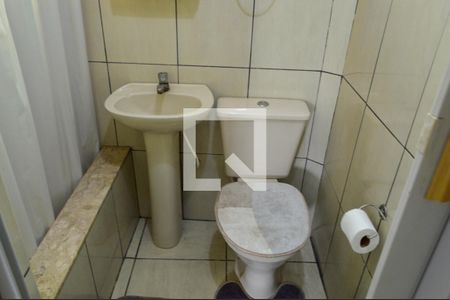 Banheiro  de apartamento para alugar com 1 quarto, 24m² em Curicica, Rio de Janeiro