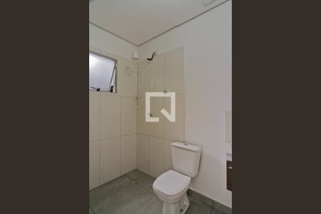 Banheiro de kitnet/studio para alugar com 1 quarto, 26m² em Freguesia do Ó, São Paulo