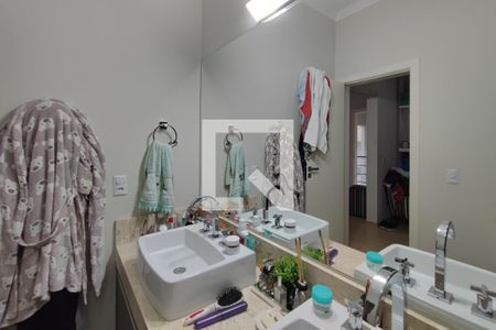 Banheiro Suíte 1 de casa de condomínio para alugar com 3 quartos, 360m² em Swiss Park, Campinas