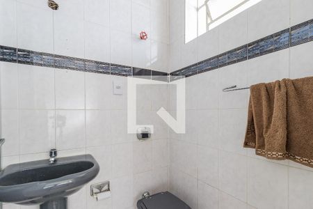 Banheiro de apartamento à venda com 1 quarto, 30m² em Independência, Porto Alegre