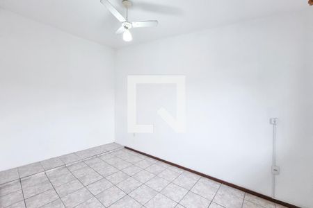 Quarto de casa para alugar com 3 quartos, 100m² em Vila Tatetuba, São José dos Campos