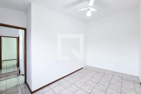 Quarto de casa para alugar com 3 quartos, 100m² em Vila Tatetuba, São José dos Campos