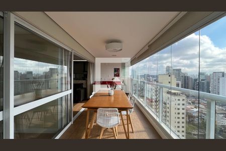 Varanda de apartamento à venda com 2 quartos, 84m² em Pinheiros, São Paulo