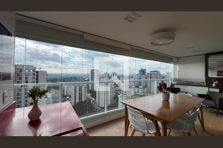 Varanda de apartamento à venda com 2 quartos, 84m² em Pinheiros, São Paulo