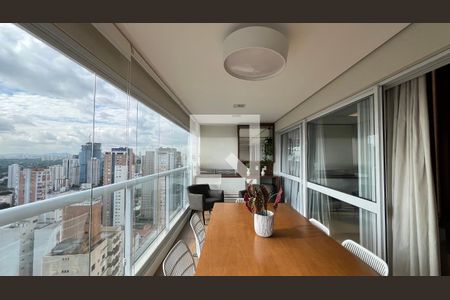 Varanda de apartamento à venda com 2 quartos, 84m² em Pinheiros, São Paulo