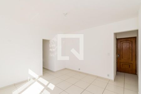 Sala de apartamento para alugar com 3 quartos, 78m² em Olaria, Rio de Janeiro