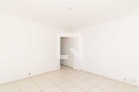 Sala de apartamento para alugar com 3 quartos, 78m² em Olaria, Rio de Janeiro