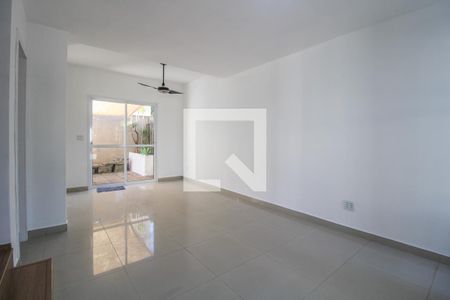 Sala de casa de condomínio para alugar com 3 quartos, 81m² em Jardim Santa Genebra Ii (barão Geraldo), Campinas