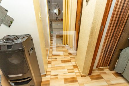 Corredor  de apartamento à venda com 2 quartos, 51m² em Conceição, Diadema