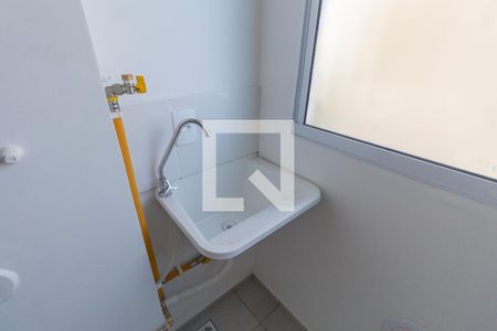 Cozinha e Área de Serviço de apartamento para alugar com 2 quartos, 43m² em Parada Xv de Novembro, São Paulo