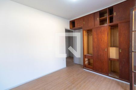 Quarto 1 de casa à venda com 4 quartos, 180m² em Jardim Fernandes, São Paulo