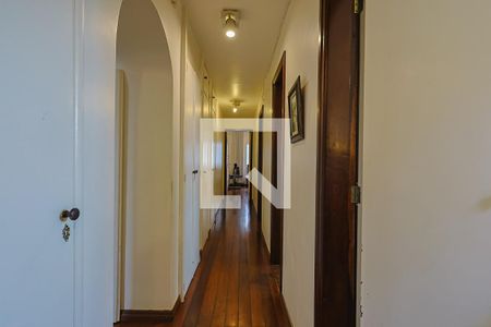 Corredor de apartamento à venda com 4 quartos, 150m² em Sion, Belo Horizonte