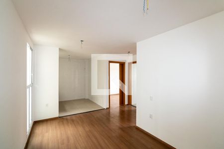 Sala de apartamento para alugar com 2 quartos, 40m² em Inhoaíba, Rio de Janeiro