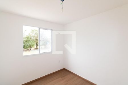 Quarto 1 de apartamento para alugar com 2 quartos, 40m² em Inhoaíba, Rio de Janeiro