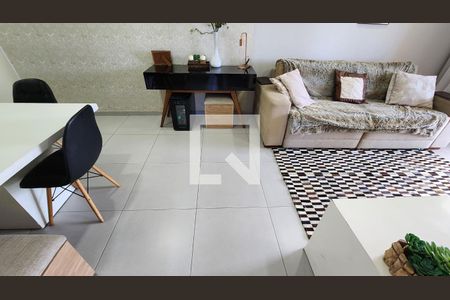 Detalhe Sala de apartamento para alugar com 2 quartos, 67m² em Macuco, Santos
