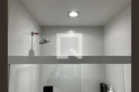 Banheiro de apartamento para alugar com 1 quarto, 40m² em Vila Romana, São Paulo