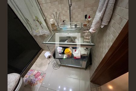 Banheiro de apartamento para alugar com 2 quartos, 95m² em Vila da Penha, Rio de Janeiro