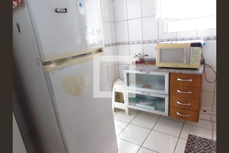 Cozinha de apartamento à venda com 2 quartos, 52m² em Parque Pinheiros, Taboão da Serra