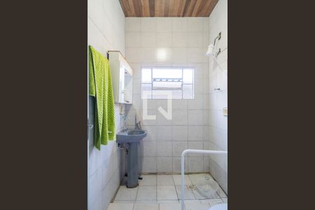 Banheiro de casa para alugar com 1 quarto, 1000m² em Nonoai, Porto Alegre