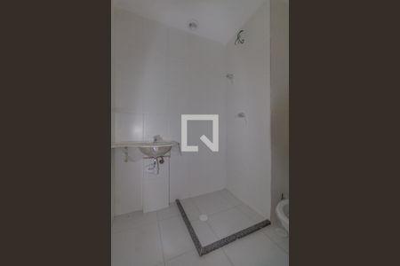 Banheiro Studio  de kitnet/studio para alugar com 1 quarto, 27m² em Conjunto Residencial José Bonifácio, São Paulo