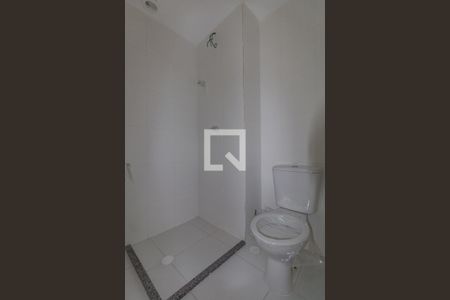 Banheiro Studio  de kitnet/studio para alugar com 1 quarto, 27m² em Conjunto Residencial José Bonifácio, São Paulo