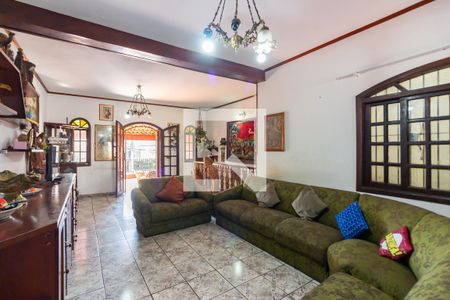 Sala  de casa para alugar com 4 quartos, 237m² em Santo Antônio, Osasco