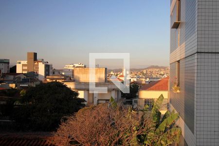 Vista do Quarto 1 de apartamento para alugar com 3 quartos, 100m² em Sagrada Família, Belo Horizonte