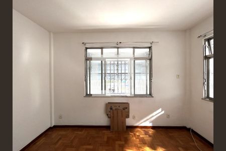 Quarto 1 de apartamento para alugar com 2 quartos, 70m² em Vista Alegre, Rio de Janeiro