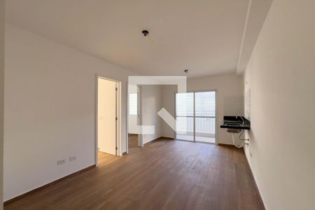 Sala e cozinha de apartamento à venda com 2 quartos, 47m² em Vila Clementino, São Paulo