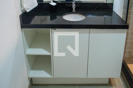 Banheiro de kitnet/studio para alugar com 1 quarto, 35m² em Centro Histórico, Porto Alegre