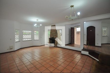 Sala de casa à venda com 3 quartos, 350m² em Parque Monte Alegre, Taboão da Serra