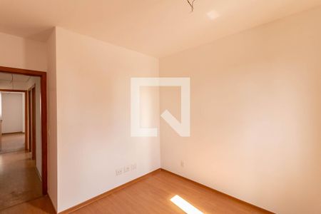 Quarto de apartamento à venda com 3 quartos, 86m² em Sagrada Família, Belo Horizonte