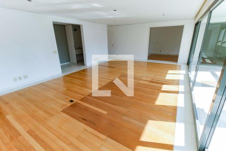 Sala 1 de apartamento para alugar com 4 quartos, 277m² em Vila Suzana, São Paulo