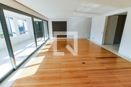 Sala 1 de apartamento para alugar com 4 quartos, 277m² em Vila Suzana, São Paulo