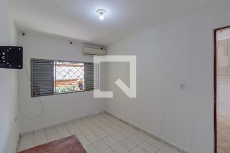 Quarto 2 de casa para alugar com 2 quartos, 95m² em Vila Verde, São Paulo