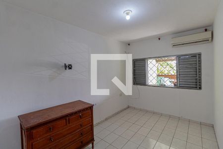 Quarto 2 de casa para alugar com 2 quartos, 95m² em Vila Verde, São Paulo